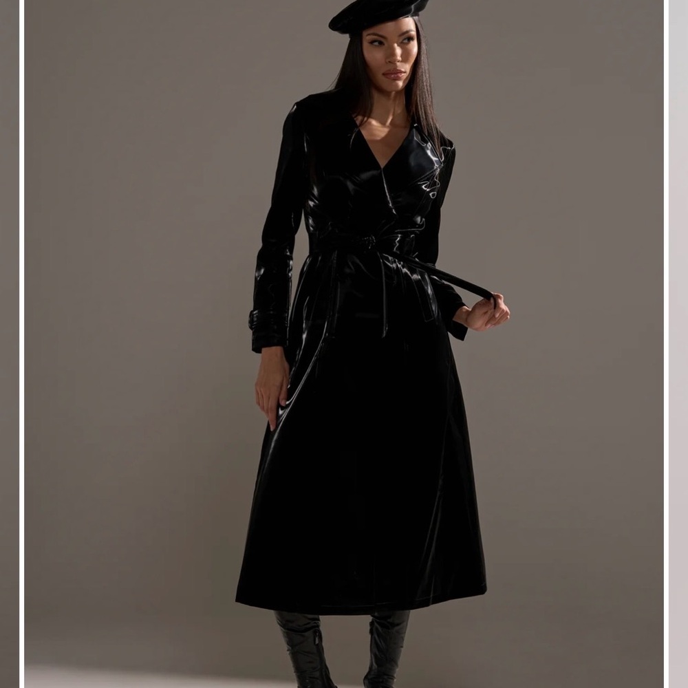 SANDO LIQUID VELVET TRENCH IN BLACK - M - Picture 2 of 3